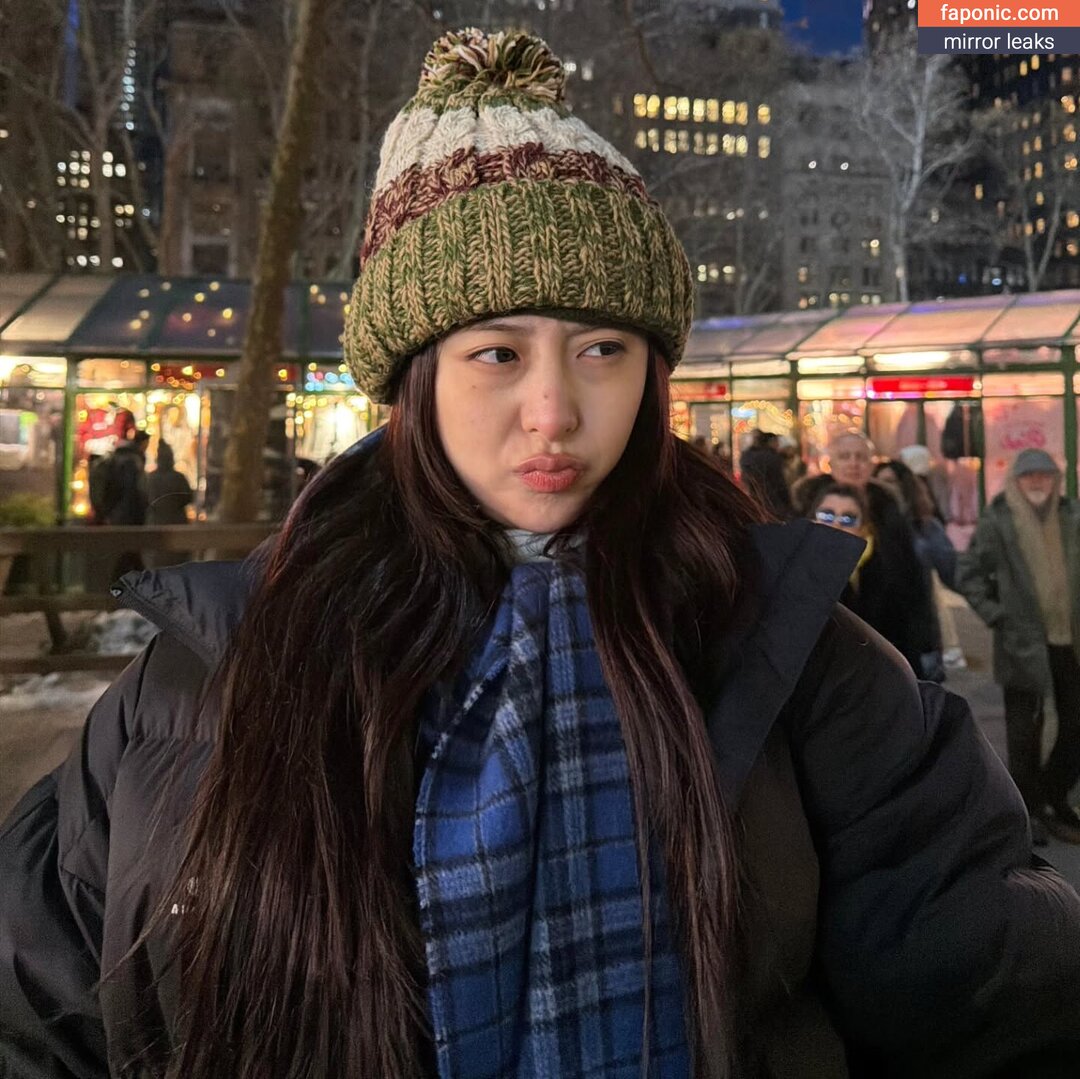 Huh Yunjin 허윤진