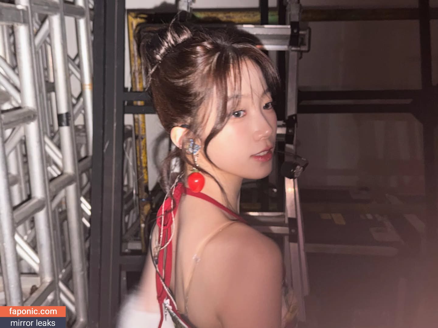 Kazuha Nakamura 中村 一葉 | LESSERAFIM