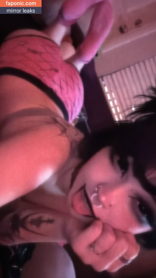 Valvampire / Peachyyval / kill.val